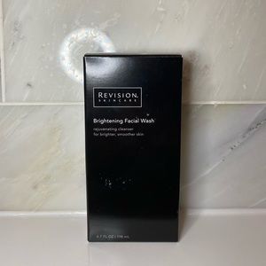 Revision Skincare Brightening Facial Wash - NEW